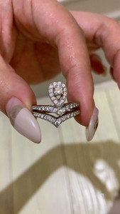 000人付款淘宝尚美18k金钻戒baby同款为爱加冕主钻52分f色vs2婷宝贝