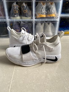 nike pg2.5 黑白 拉塞尔gu