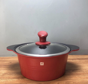 双立人20cm汤锅亏本处理 汤锅这款汤锅是三层钢汤锅,底部也