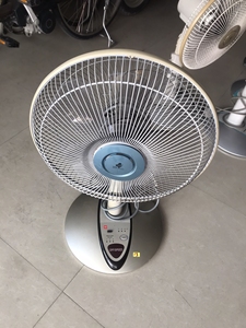 港版松下kdk落地12寸电风扇,成色如图,看上私