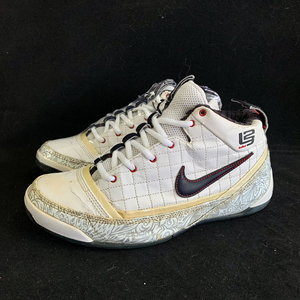 耐克篮球鞋勒布朗詹姆斯篮球鞋使节2代篮球鞋42码08年配色l