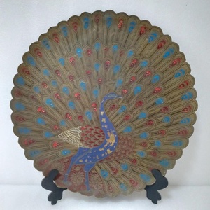 南亚斯里兰卡铜器工艺品手工珐琅彩吉祥孔雀开屏花边铜盘装饰摆设