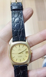 欧米茄:老款星座男士石英表,18k金肚脐,功能完好,表径34