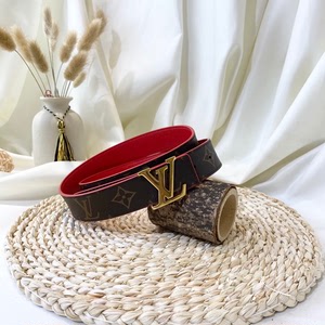 lv路易威登?经典老花红色金头女款腰带 85码98新 店里现