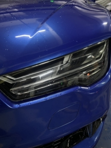 奥迪rs7矩阵大灯