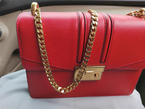 小ck 酒神包大红色,9.5新,买了很久,因为包包太多背不到