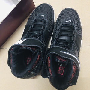 nike詹姆斯2代le bron zoom2 全新未上脚 零
