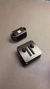 华为mate40rs保时捷原装耳机 全新纯原的_阿里巴巴找货神器