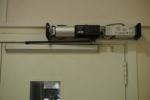 90度智能感应自动门平开门机 遥控电动开门闭门器 90度平开自动门