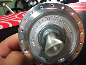 喜马诺shimano发电花鼓三洋sanyo,磨电花鼓,自行车发电轴