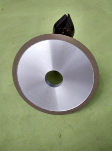 磨齿机单斜边金钢石砂轮150*8*1*孔32磨距齿专用砂轮粗磨抛光