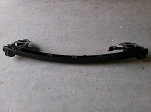 起亚狮跑前保险杠