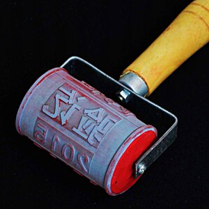 0018人付款天猫防串货滚码器啤酒白酒饮料纸箱滚轮印章轴承款墙体广告