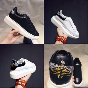 杨幂同款刺绣小蜜蜂小白鞋女33小码真皮运动休闲鞋31麦昆情侣鞋32