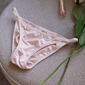 比基尼内裤女式 隐形防透打底裤 外贸 肤色 防走光 细带三角裤