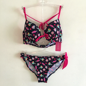 运动户外 游泳用品 亲子泳装 6ixty8ight泳衣35.