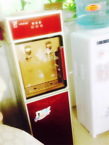 小鸭圣吉奥饮水机