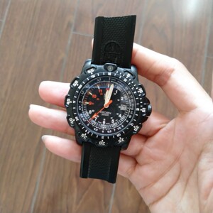 luminox鲁美诺斯8800军表购于沈阳城市猎人,表盘可转