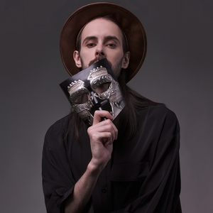 蒙面歌王面具演i出面具bauta面具抖音新娘可以唱歌的黑色邪鬼面具