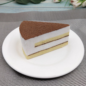 可水洗仿真三角生日慕斯蛋糕树脂模型新款水果食物摆件假样品道具