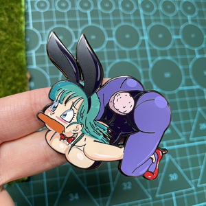 现货龙珠布尔玛徽章胸针pin限量100枚