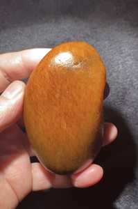 和田红玉籽料红沁