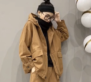 2021秋冬新款女装米兰站11120带帽拉链双口袋加里子宽松休闲外套