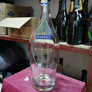 马爹利名仕3l空酒瓶子有盖子的有包邮原装瓶子.广东发货