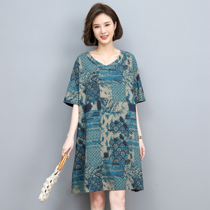 中年妈妈连衣裙胖女人夏天宽松直筒休闲简约加大码棉布裙子40岁50