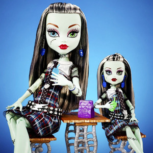 美泰monster high 弗兰基斯坦 紫血娃娃大号 17寸精灵高中巨人