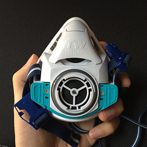 日本进口重松tw01sc雾霾粉尘尾气装修防尘防毒面具呼吸器防烟面罩