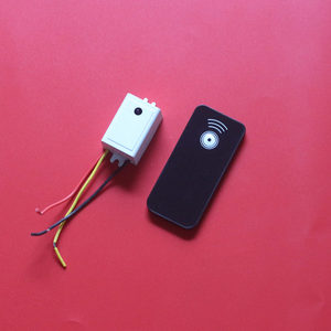 特价220v 万能单路无线红外遥控开关模块 来电选择超薄一键遥控器