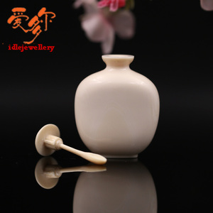 正品保真猛犸象牙鼻烟壶白冰素面猛犸牙鼻烟壶猛犸牙雕手工鼻烟壶