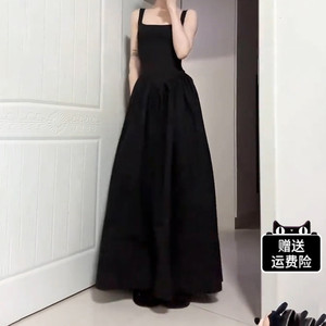 高级感赫本风黑色吊带连衣裙子2024新款女夏收腰连身长裙气质法式