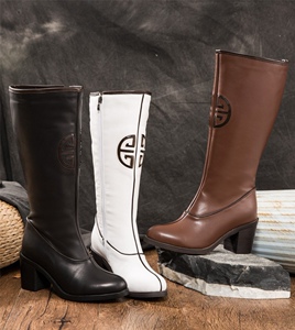 现货蒙古元素女士纯皮高跟靴蒙古风格纯皮棉靴蒙古袍靴时尚百搭