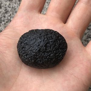 雷公墨天星石中国陨石天然原石矿物标本驱散担忧恐惧安神玻璃陨石