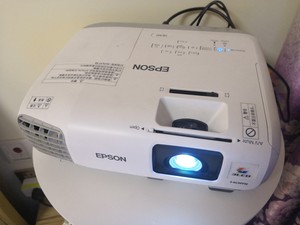 Epson/爱普生投影仪CB-X21投影机商务办公家用投影仪