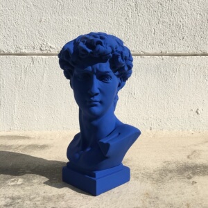 加点蓝 ins艺术雕像克莱因蓝色仿石膏像30cm样板间道具大卫摆件
