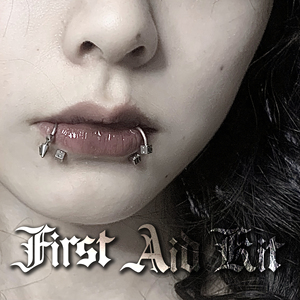 first aid kit 钛钢 骰子马蹄环 唇钉唇环鼻环耳环 防过敏 不褪色