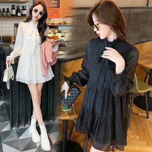 网红孕妇连衣裙春装套装喇叭袖小个子上衣蝴蝶结时尚打底蛋糕裙
