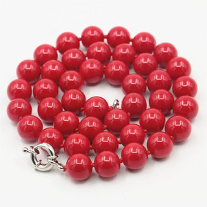 红色大珍珠项链