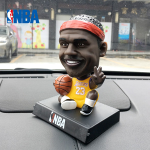 摇头nba汽车摆件 篮球明星q版库里詹姆斯哈登卡通可爱车内公仔男