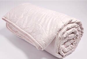 骆驼绒奶白浅驼色被子