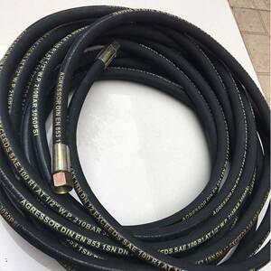 耿力砂浆喷浆机配件岩峰湿喷机600/700长20米内径(13-16)速凝剂管