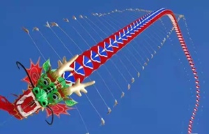 80ziyunie淘宝蜈蚣风筝大型大人龙头轮盘线轮红超大新款巨型成人