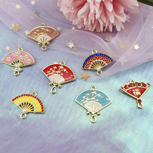 中国风合金饰品配件 双吊镶钻梅花扇子 diy手工材料耳环项链吊坠