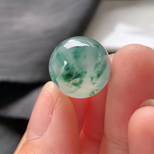 冰飘花翡翠珠子