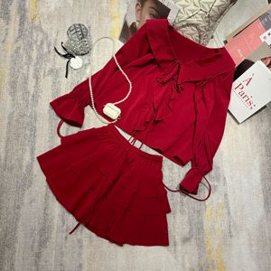 法式红色甜辣风荷叶边V领连衣裙套装女春秋气质上衣半身裙两件套