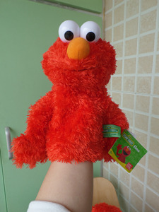 00zn你要坚强淘宝芝麻街公仔英语布偶手偶elmo艾摩儿童