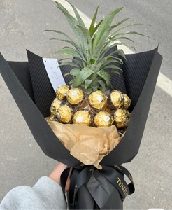 黑凤梨花束